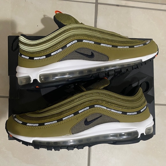Air Max 97 Undefeated - Picture 1 of 6